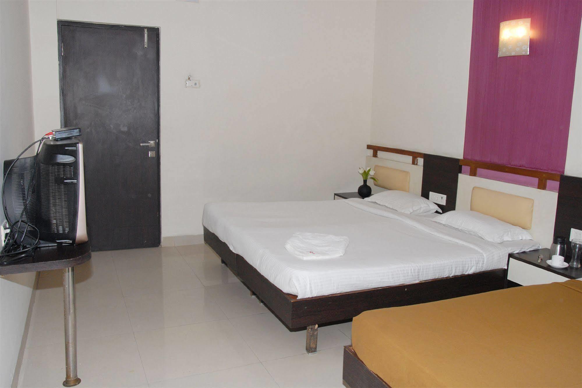 Hotel Enzo International Bangalore Dış mekan fotoğraf