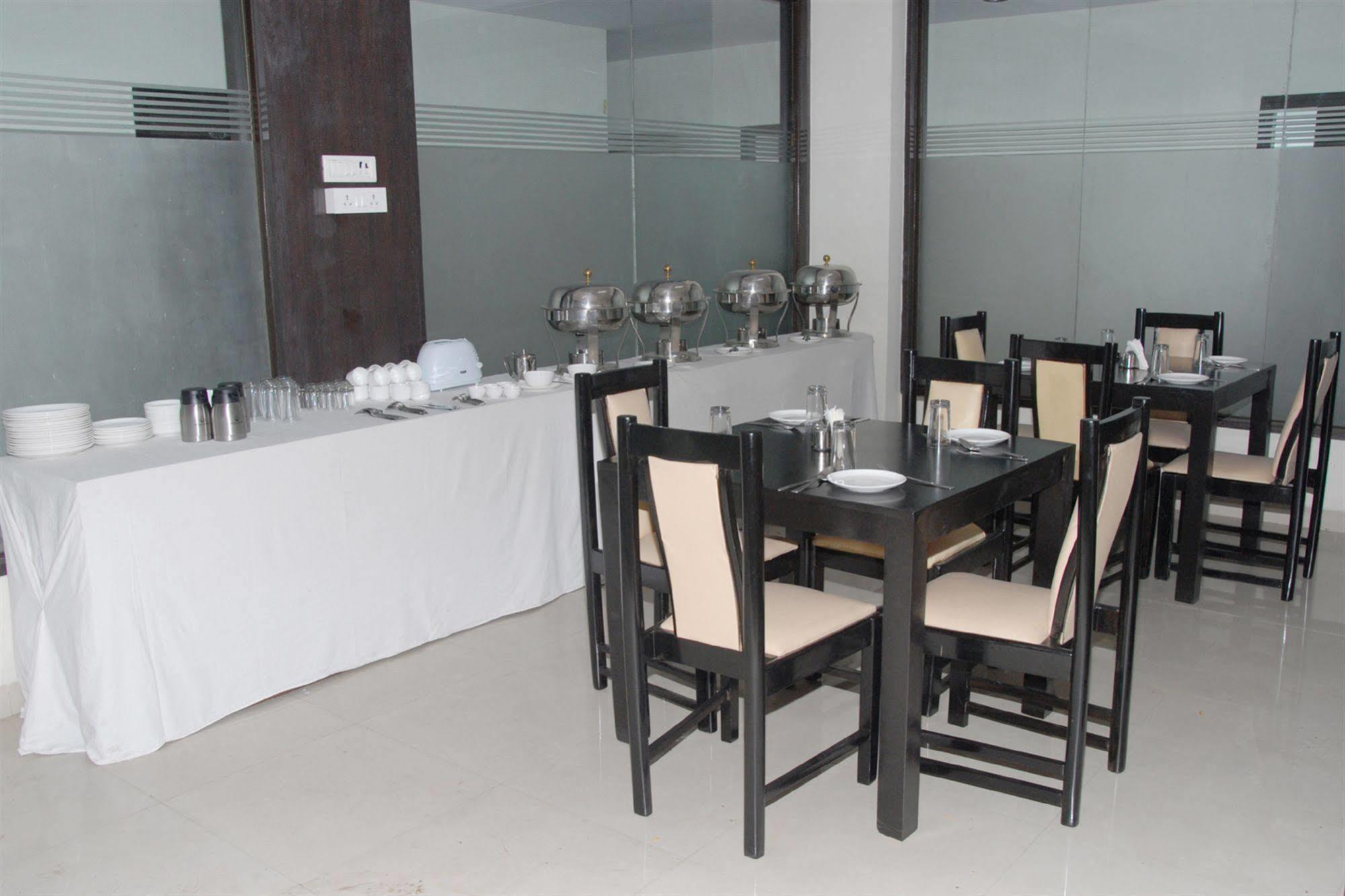 Hotel Enzo International Bangalore Dış mekan fotoğraf